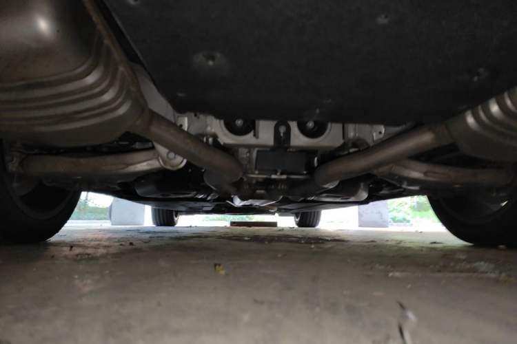 Used Hongqi H9 2020 2.0T Smart Connect Flagship Edition Chassis Rear