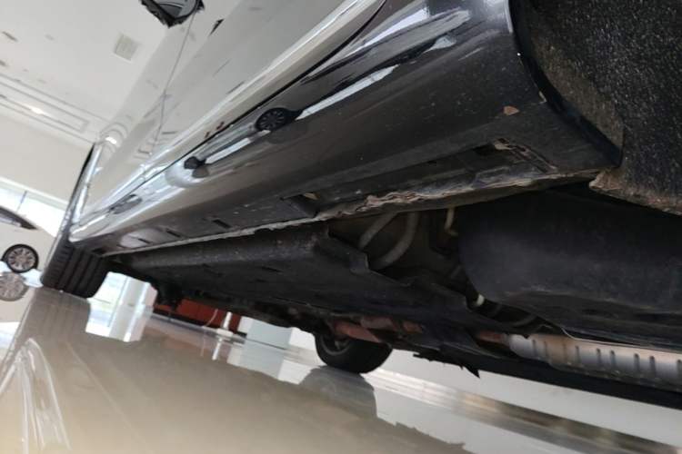 Used Hongqi H9 2020 2.0T Smart Connect Flagship Edition Chassis Rear Left