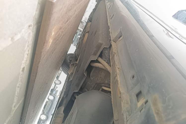 Used Hongqi H9 2020 3.0T Smart Connect Flagship Edition Chassis Rear Left