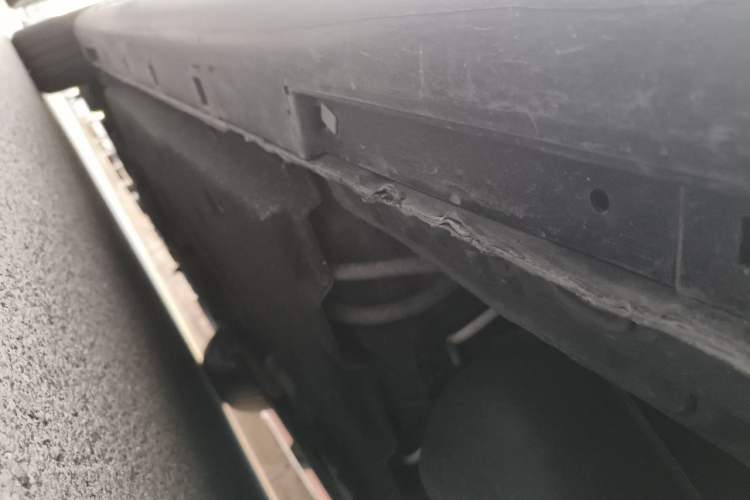 Used Hongqi H9 2020 2.0T Smart Connect Flagship Edition Chassis Rear Left