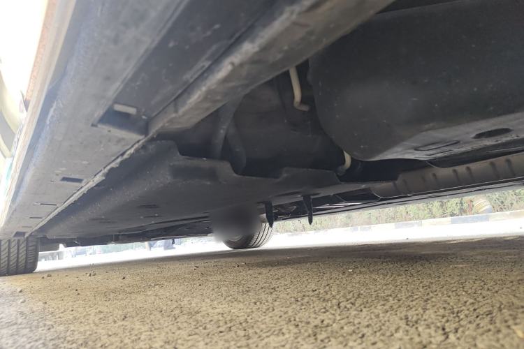 Used Hongqi H9 2020 2.0T Smart Connect Flagship Edition Chassis Rear Left
