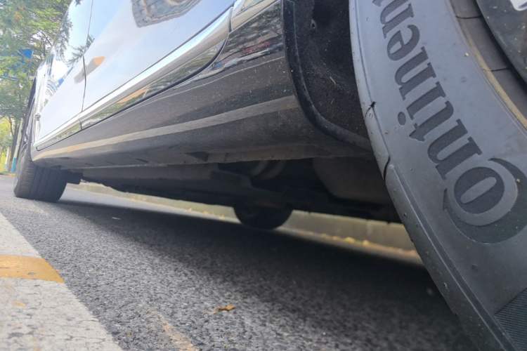 Used Hongqi H9 2020 2.0T Smart Connect Flagship Edition Chassis Rear Left