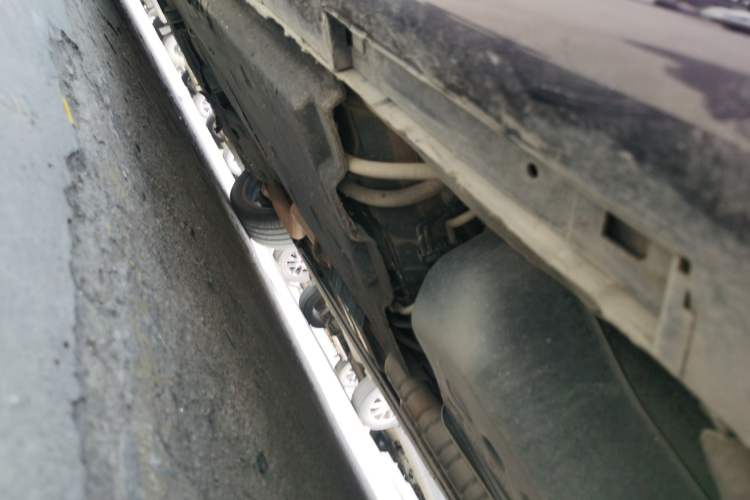 Used Hongqi H9 2020 2.0T Smart Connect Flagship Edition Chassis Rear Left