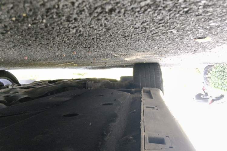 Used Hongqi H9 2020 2.0T Smart Connect Flagship Edition Chassis Rear Left