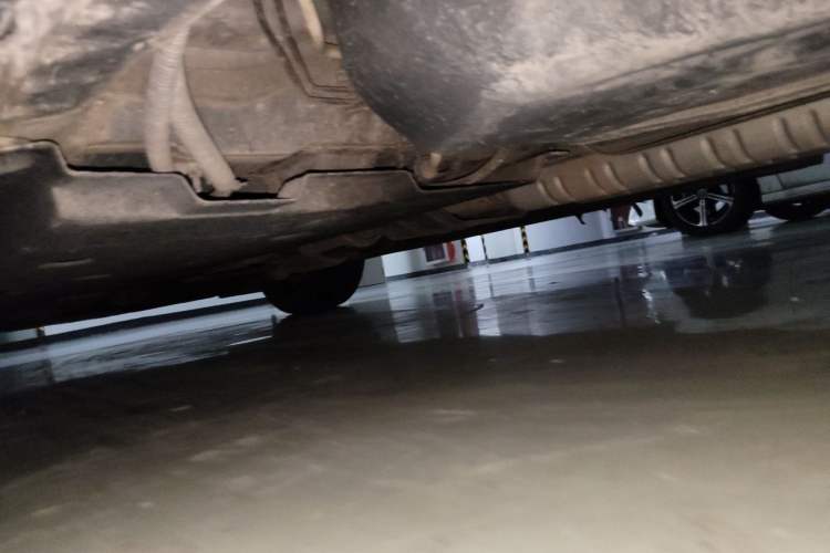 Used Hongqi H9 2020 2.0T Smart Connect Flagship Edition Chassis Rear Left