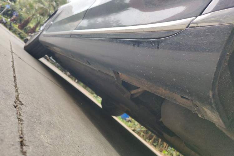 Used Hongqi H9 2020 2.0T Smart Connect Flagship Edition Chassis Rear Left