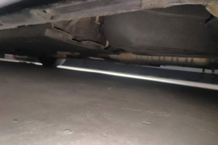 Used Hongqi H9 2020 2.0T Smart Connect Flagship Edition Chassis Rear Left