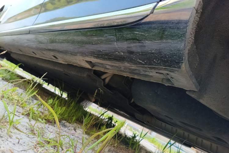 Used Hongqi H9 2020 2.0T Smart Connect Flagship Edition Chassis Rear Left