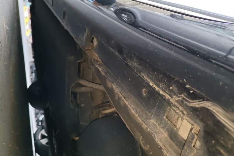Used Hongqi H9 2020 2.0T Smart Connect Flagship Edition Chassis Rear Left