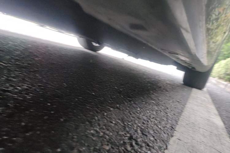 Used Hongqi H9 2020 2.0T Smart Connect Flagship Edition Chassis Rear Right
