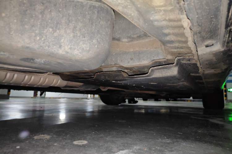 Used Hongqi H9 2020 2.0T Smart Connect Flagship Edition Chassis Rear Right