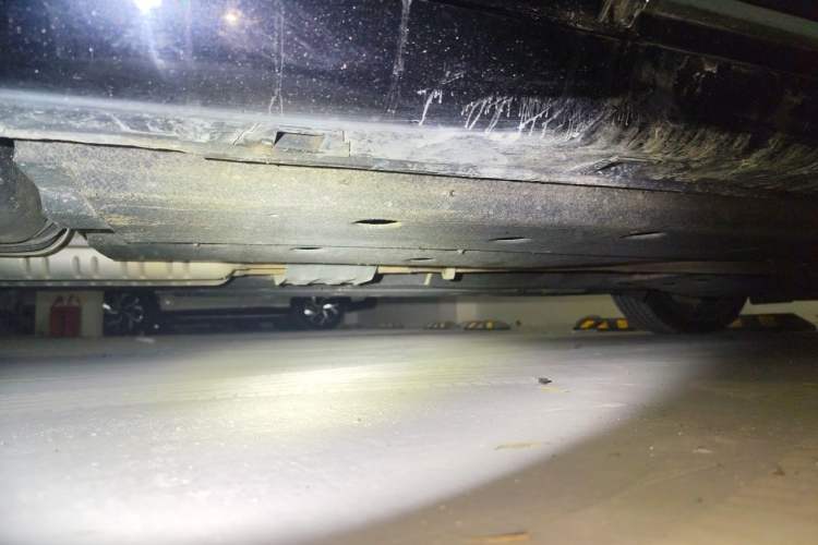 Used Hongqi H9 2020 2.0T Smart Connect Flagship Edition Chassis Rear Right