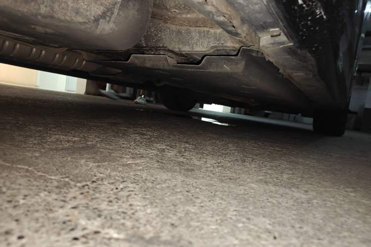 Used Hongqi H9 2020 2.0T Smart Connect Flagship Edition Chassis Rear Right