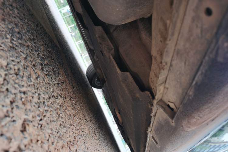 Used Hongqi H9 2020 2.0T Smart Connect Flagship Edition Chassis Rear Right