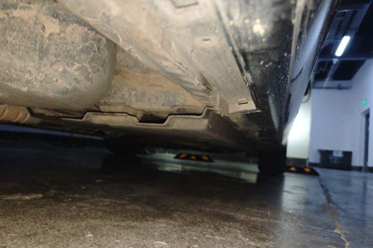 Used Hongqi H9 2020 2.0T Smart Connect Flagship Edition Chassis Rear Right