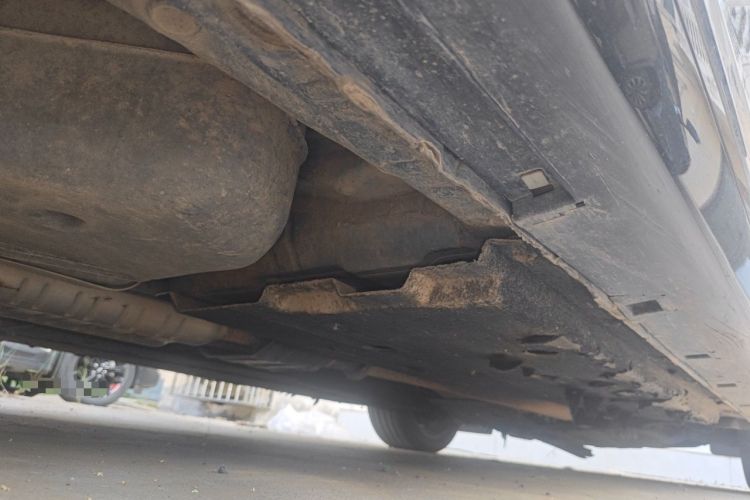 Used Hongqi H9 2020 2.0T Smart Connect Flagship Edition Chassis Rear Right
