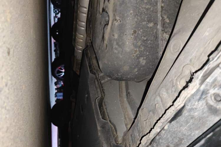 Used Hongqi H9 2020 2.0T Smart Connect Flagship Edition Chassis Rear Right