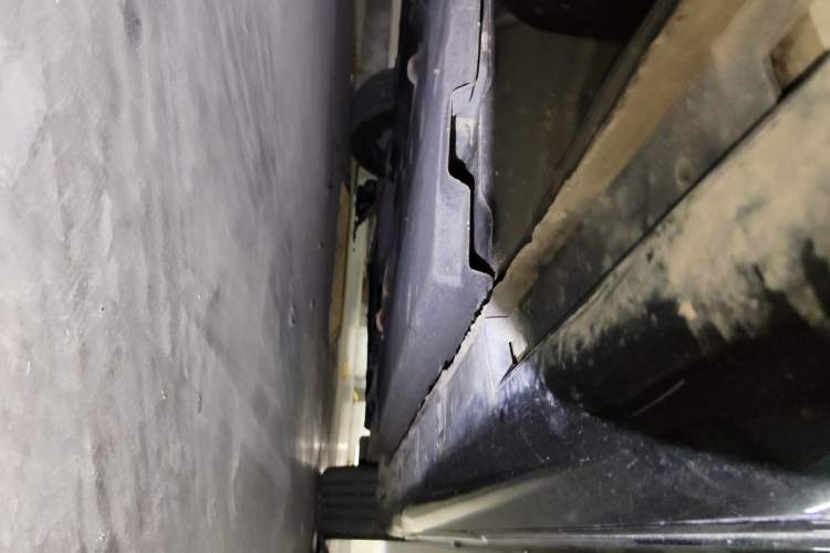 Used Hongqi H9 2020 2.0T Smart Connect Flagship Edition Chassis Rear Right