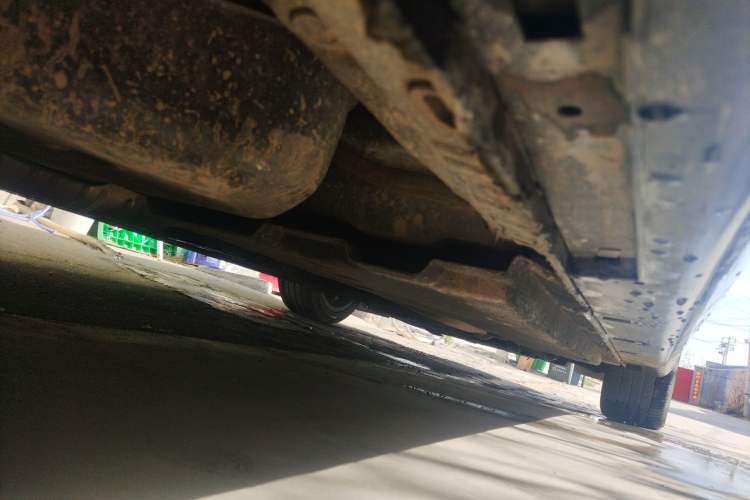 Used Hongqi H9 2020 2.0T Smart Connect Flagship Edition Chassis Rear Right