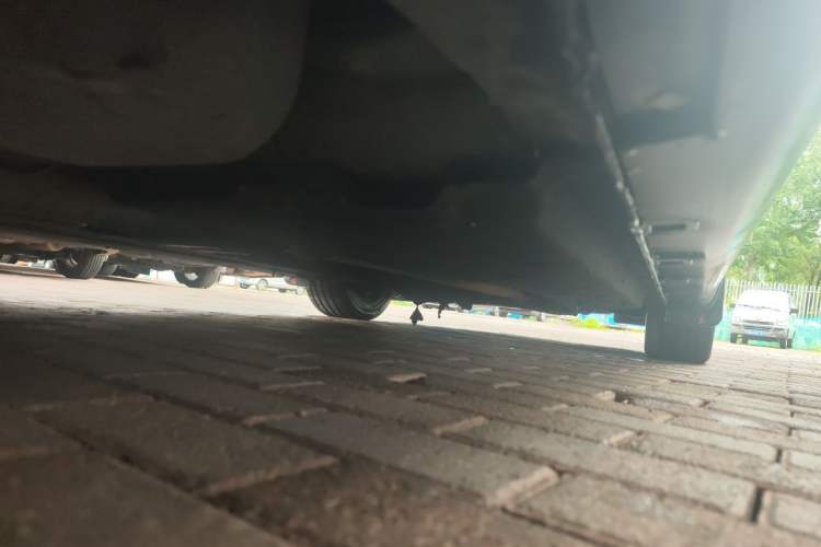 Used Hongqi H9 2020 2.0T Smart Connect Flagship Edition Chassis Rear Right