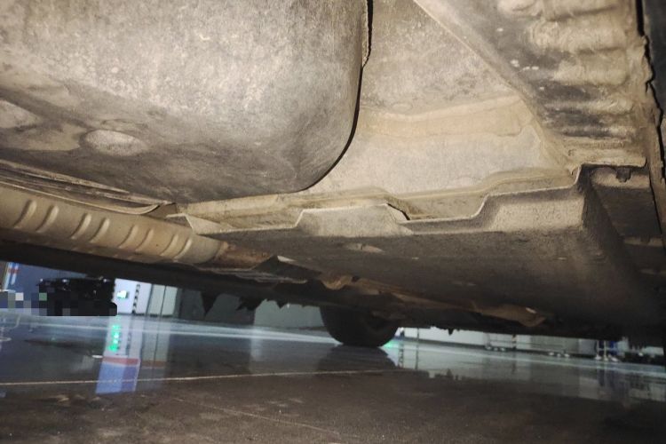 Used Hongqi H9 2020 2.0T Smart Connect Flagship Edition Chassis Rear Right