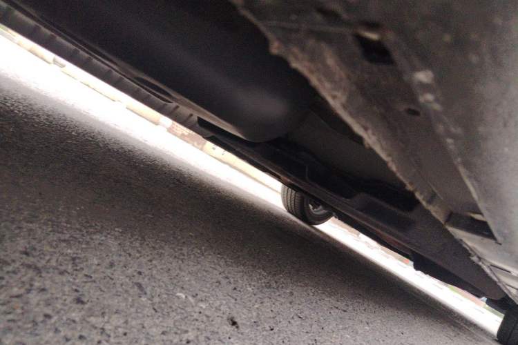 Used Hongqi H9 2020 2.0T Smart Connect Flagship Edition Chassis Rear Right