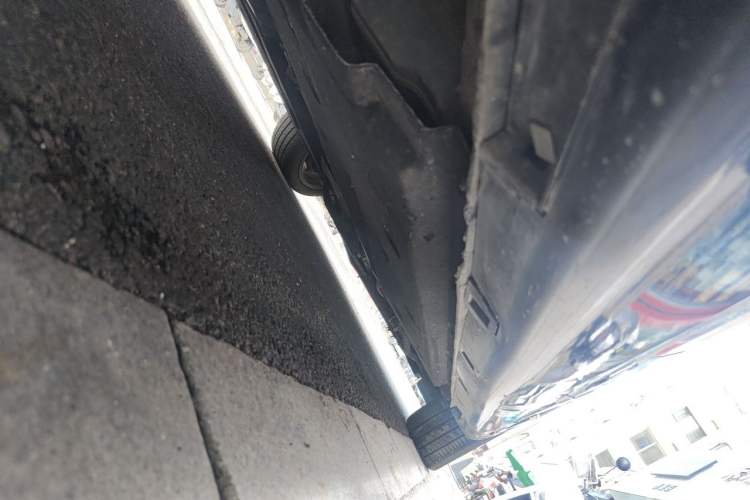 Used Hongqi H9 2020 Revised Version 2.0T Smart Connect Flagship Edition Chassis Rear Right