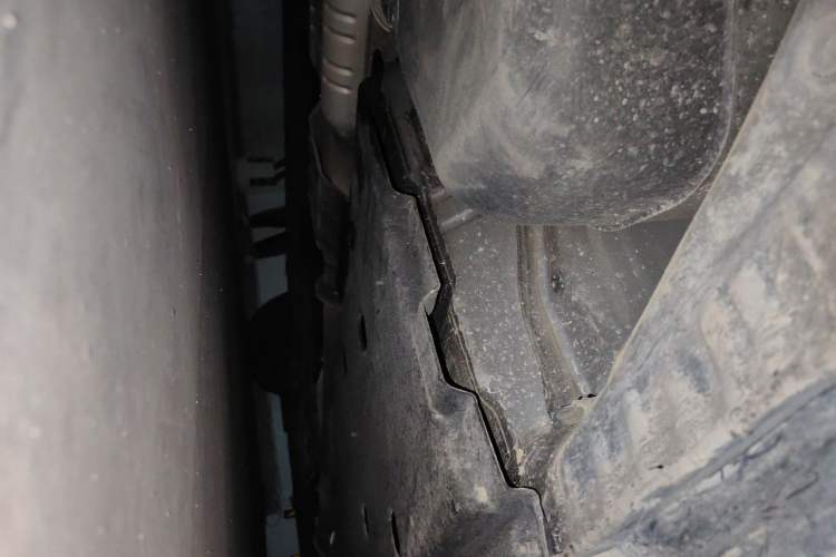 Used Hongqi H9 2020 2.0T Smart Connect Flagship Edition Chassis Rear Right