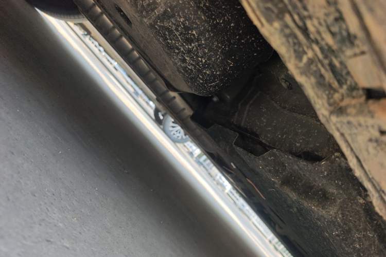 Used Hongqi H9 2020 Revised Version 2.0T Smart Connect Flagship Edition Chassis Rear Right