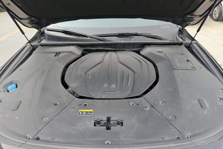 Used Hongqi H9 2020 2.0T Smart Connect Flagship Edition Engine Bay