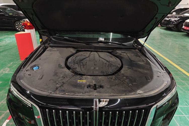 Used Hongqi H9 2020 2.0T Smart Connect Flagship Edition Engine Bay