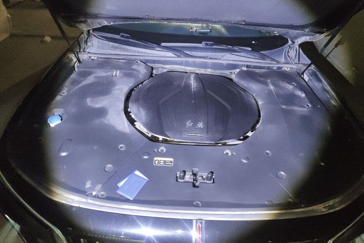 Used Hongqi H9 2020 2.0T Smart Connect Flagship Edition Engine Bay
