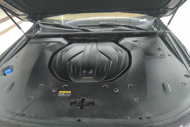 Used Hongqi H9 2020 2.0T Smart Connect Flagship Edition Engine Bay