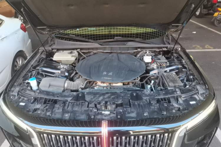 Used Hongqi H9 2020 Revised Version 2.0T Smart Connect Flagship Edition Engine Bay