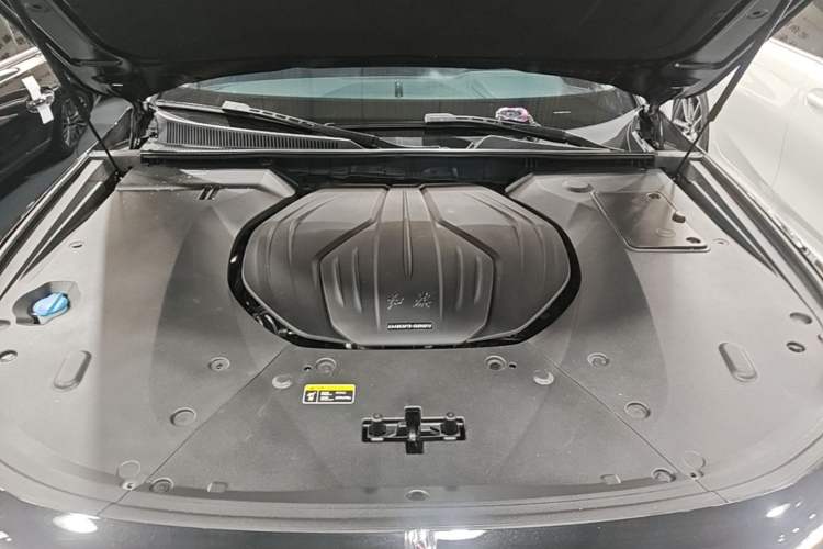 Used Hongqi H9 2020 2.0T Smart Connect Flagship Edition Engine Bay