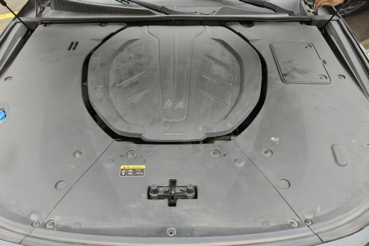 Used Hongqi H9 2020 3.0T Smart Connect Flagship Edition Engine Bay