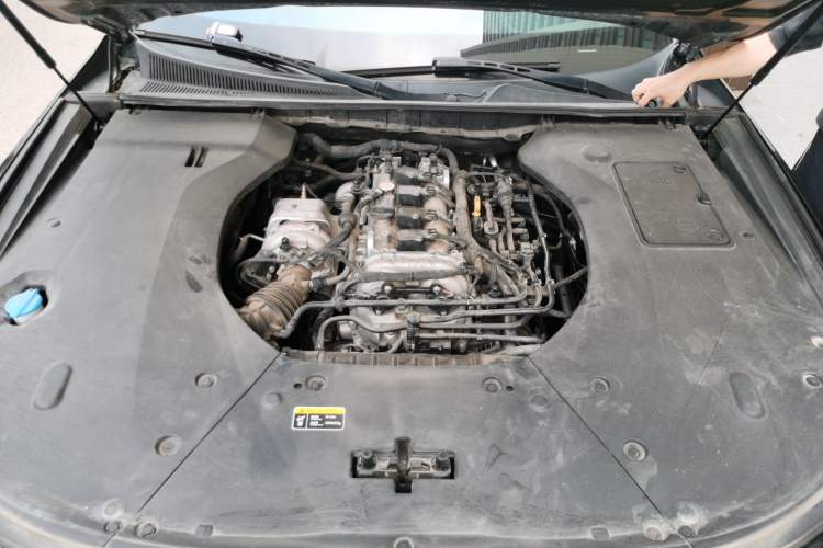 Used Hongqi H9 2020 2.0T Smart Connect Flagship Edition Engine Bay