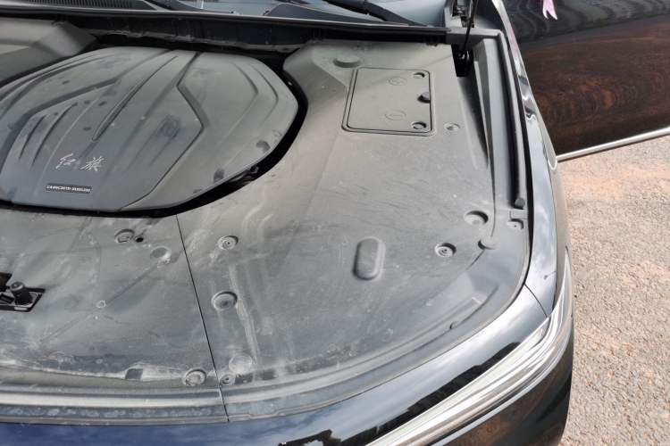 Used Hongqi H9 2020 2.0T Smart Connect Flagship Edition Engine Bay Left