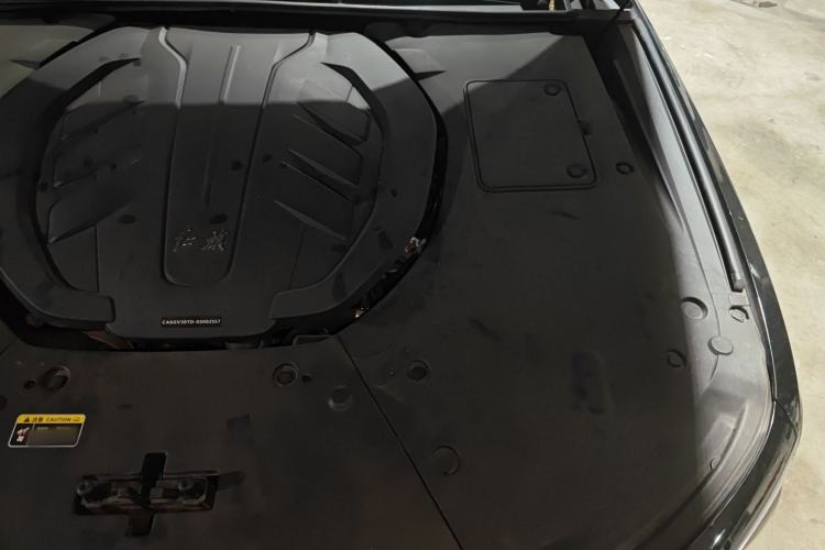 Used Hongqi H9 2020 3.0T Smart Connect Flagship Edition Engine Bay Left