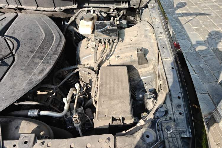 Used Hongqi H9 2020 2.0T Smart Connect Flagship Edition Engine Bay Left