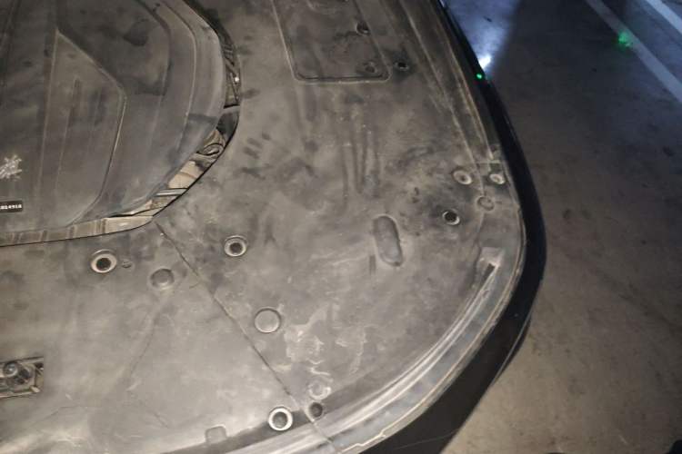 Used Hongqi H9 2020 2.0T Smart Connect Flagship Edition Engine Bay Left