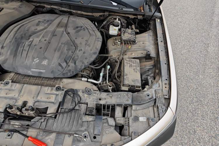 Used Hongqi H9 2020 2.0T Smart Connect Flagship Edition Engine Bay Left