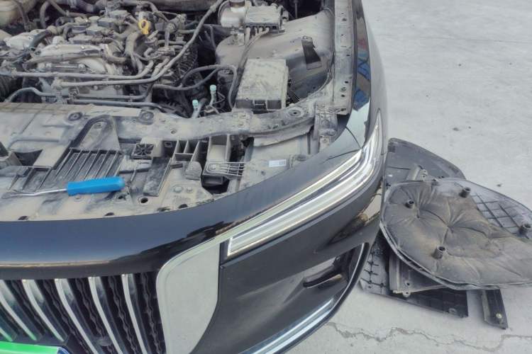 Used Hongqi H9 2020 2.0T Smart Connect Flagship Edition Engine Bay Left