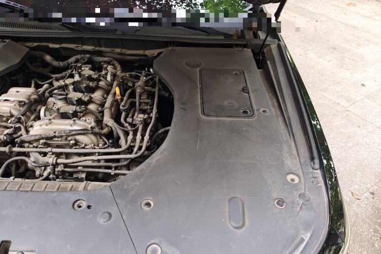 Used Hongqi H9 2020 2.0T Smart Connect Flagship Edition Engine Bay Left