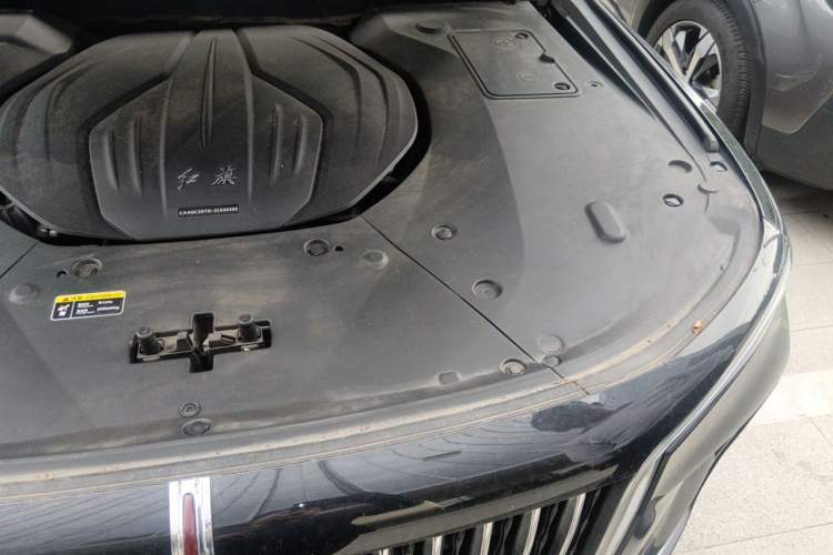 Used Hongqi H9 2020 2.0T Smart Connect Flagship Edition Engine Bay Left