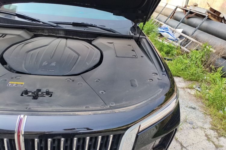Used Hongqi H9 2020 2.0T Smart Connect Flagship Edition Engine Bay Left
