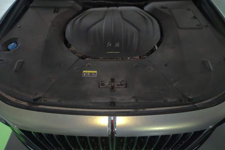Used Hongqi H9 2020 2.0T Smart Connect Flagship Edition Engine Bay