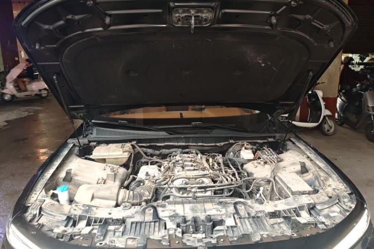 Used Hongqi H9 2020 2.0T Smart Connect Flagship Edition Engine Bay