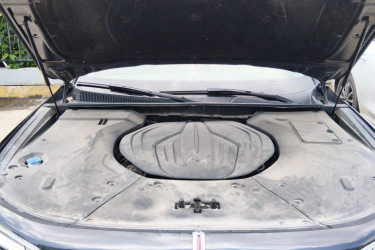 Used Hongqi H9 2020 2.0T Smart Connect Flagship Edition Engine Bay