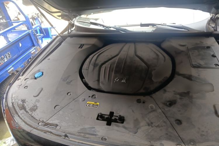 Used Hongqi H9 2020 2.0T Smart Connect Flagship Edition Engine Bay